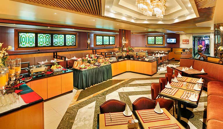 admiral-plaza-restaurent